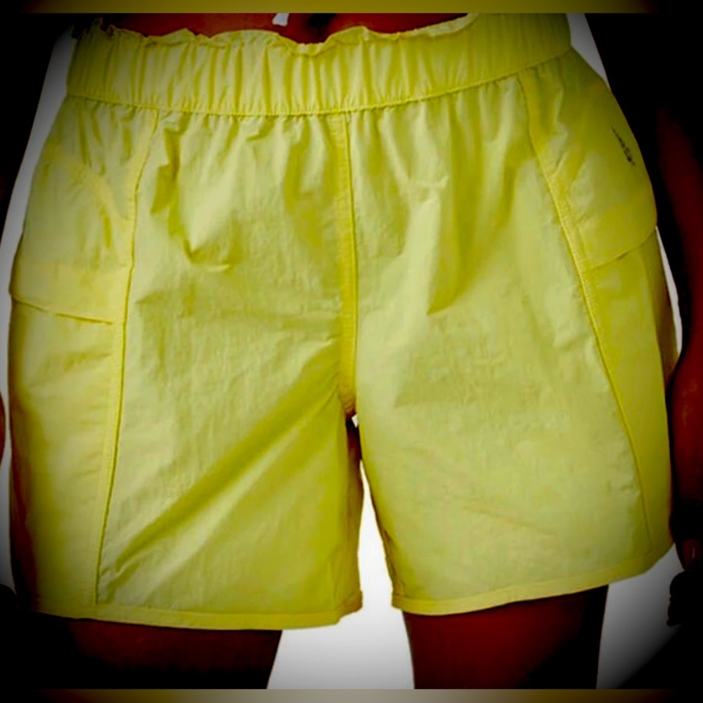 NWOT… FREE PEOPLE MOVEMENT In The Wild Shorts !!